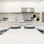 The Silk House Apartament *