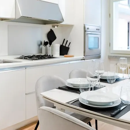 The Silk House * Como